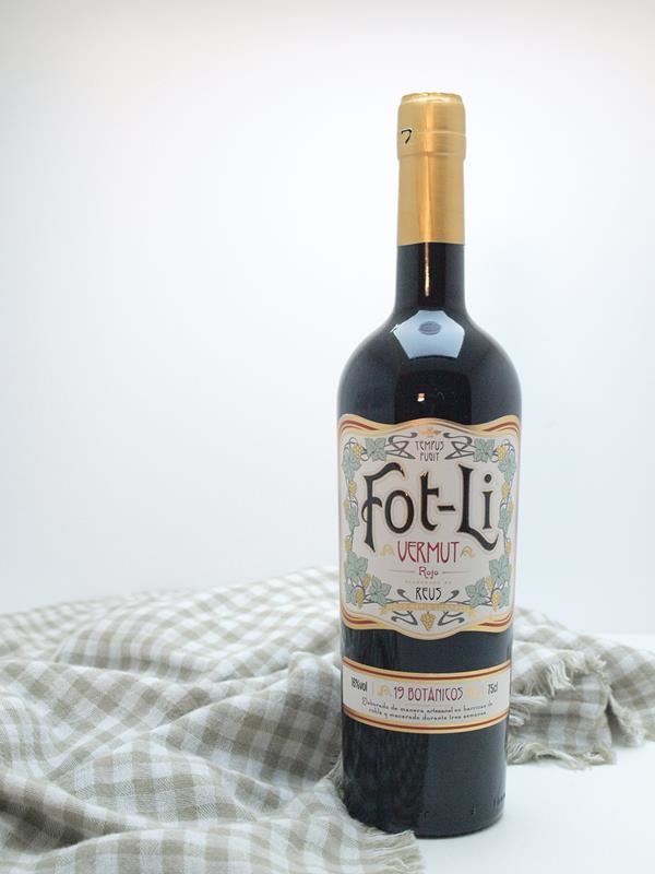 VERMUT FOT-LI | P1019359