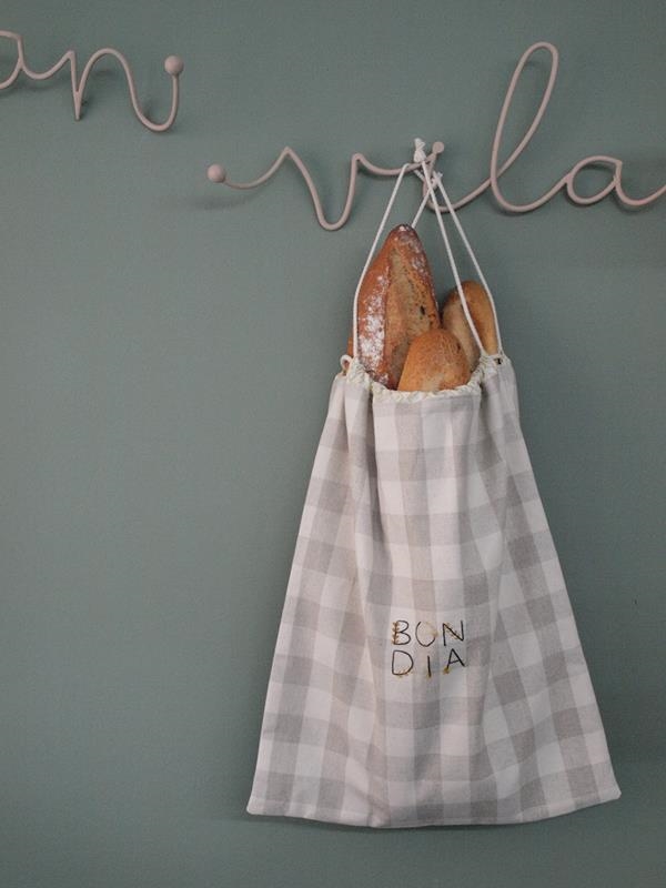 COIXINERA DE PA BON DIA | P1019493